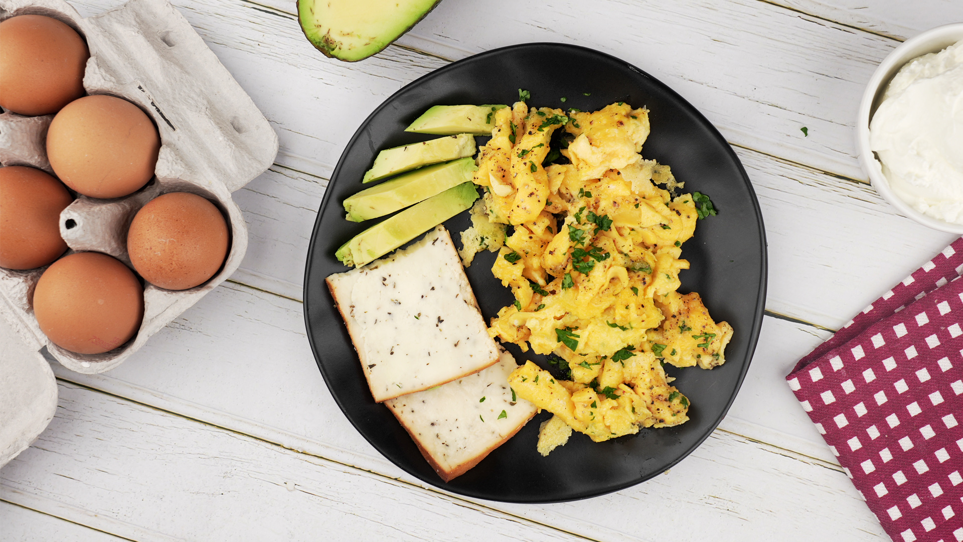 How to Make Scrambled Eggs Without Milk: 13 Steps