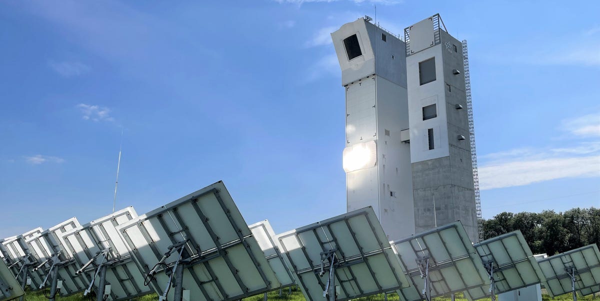 This Solar Tower Can Transform Air Into Jet Fuel